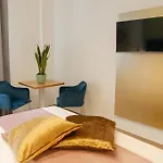 Shl _ Grandi Stazioni _ Vendégház *